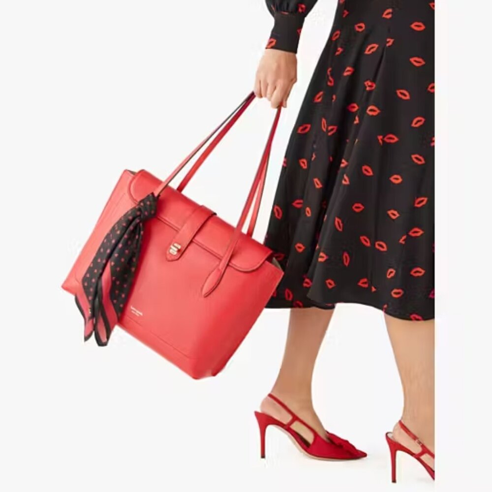 SOLD OUT NWT KATE SPADE Mini Hearts Silk Scarf Bandana Size O/S